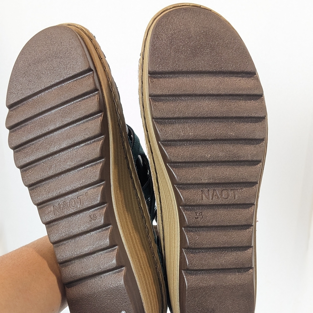 Naot Yarrow lace up sandals - Picture 13 of 16